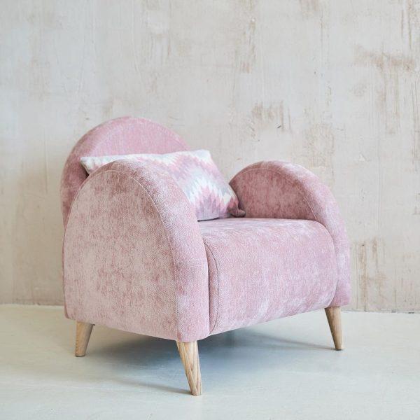 рожеве крісло